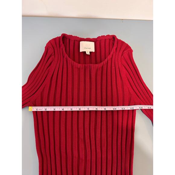 Elegant Red Ribbed Sweater - Picture 5 of 8